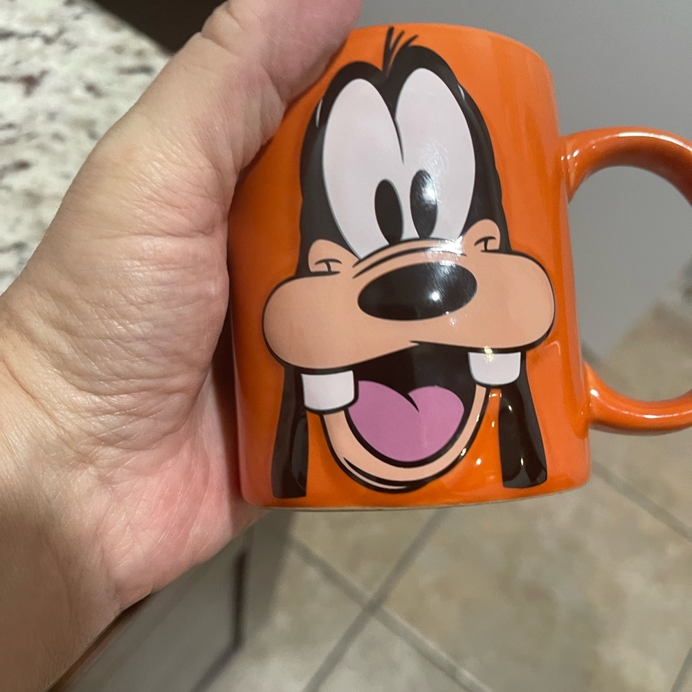 Jerry Leigh GOOFY 3D Mug - Picture 4 of 4